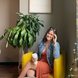 Meet your Posher, Stephanie